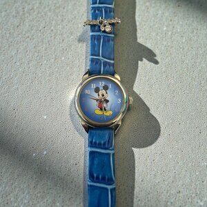 DISNEY Vintage Women's Blue Leather Band Mickey Mouse Watch